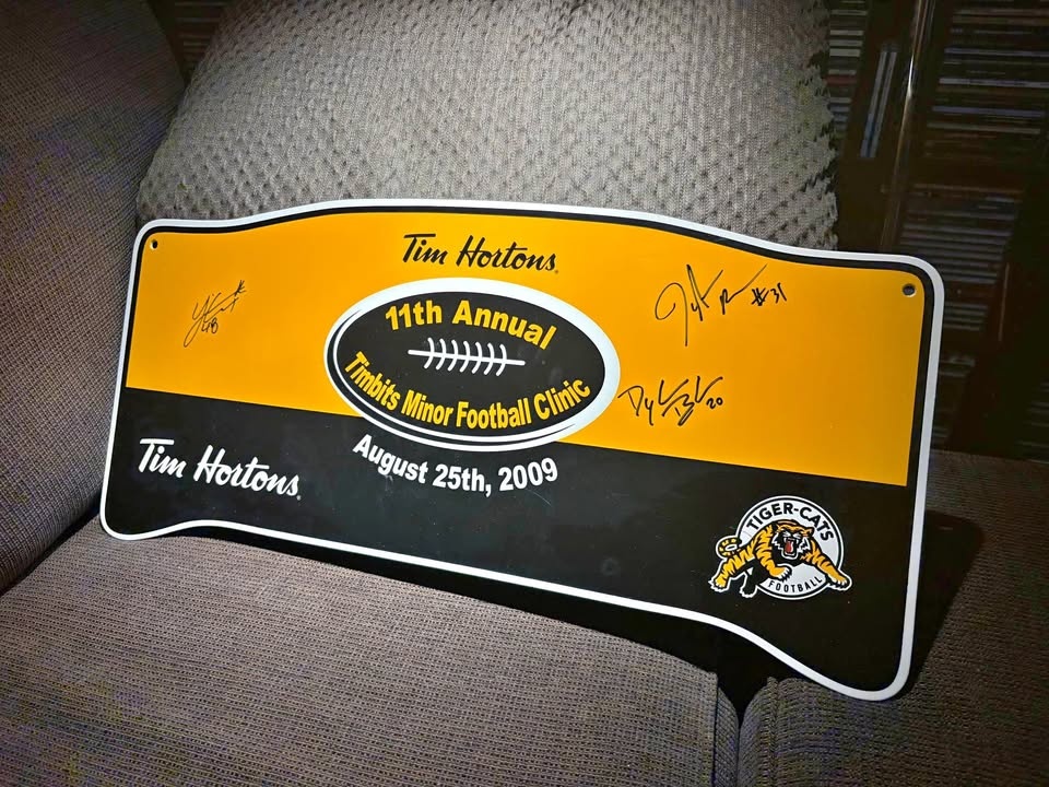 Hamilton Tiger-Cats 2009 SIGNED Tim Hortons Clinic Street Sign