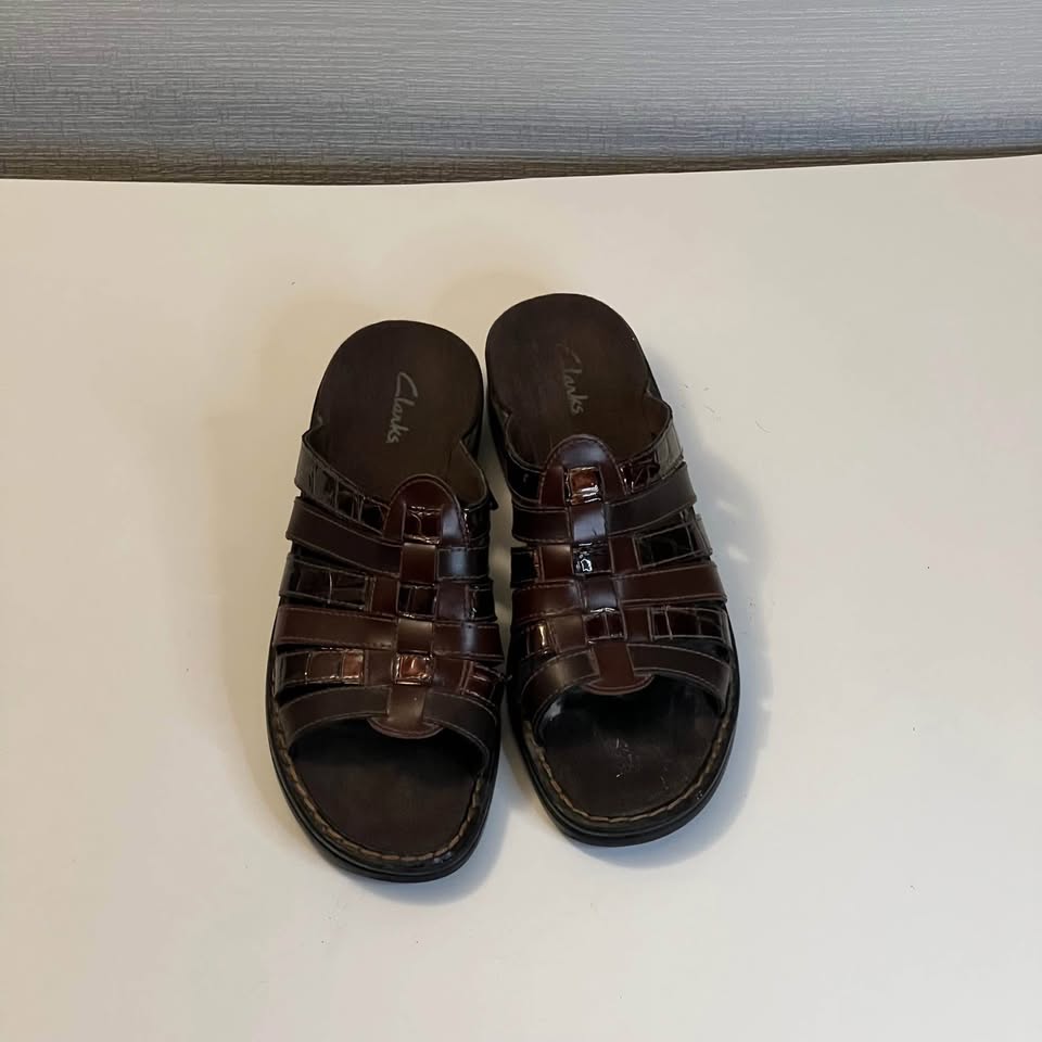 Clarks beautiful vintage sandals - photo 2
