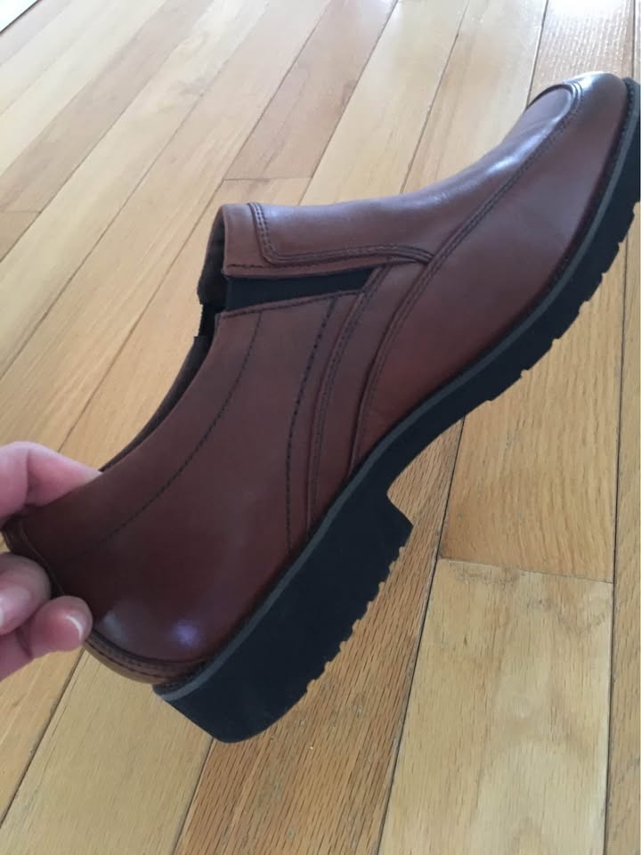 Brand New Men's Rockport Leather Loafers Size 10.5 - photo 3