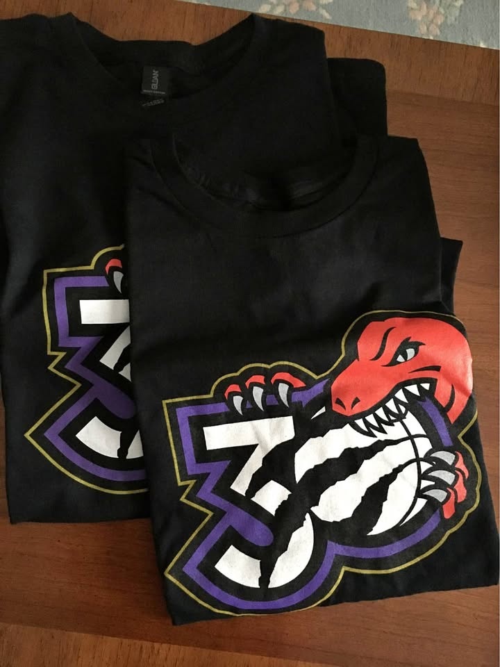 Gildan Raptors 30th Anniversary Subway T-Shirt XL Markham