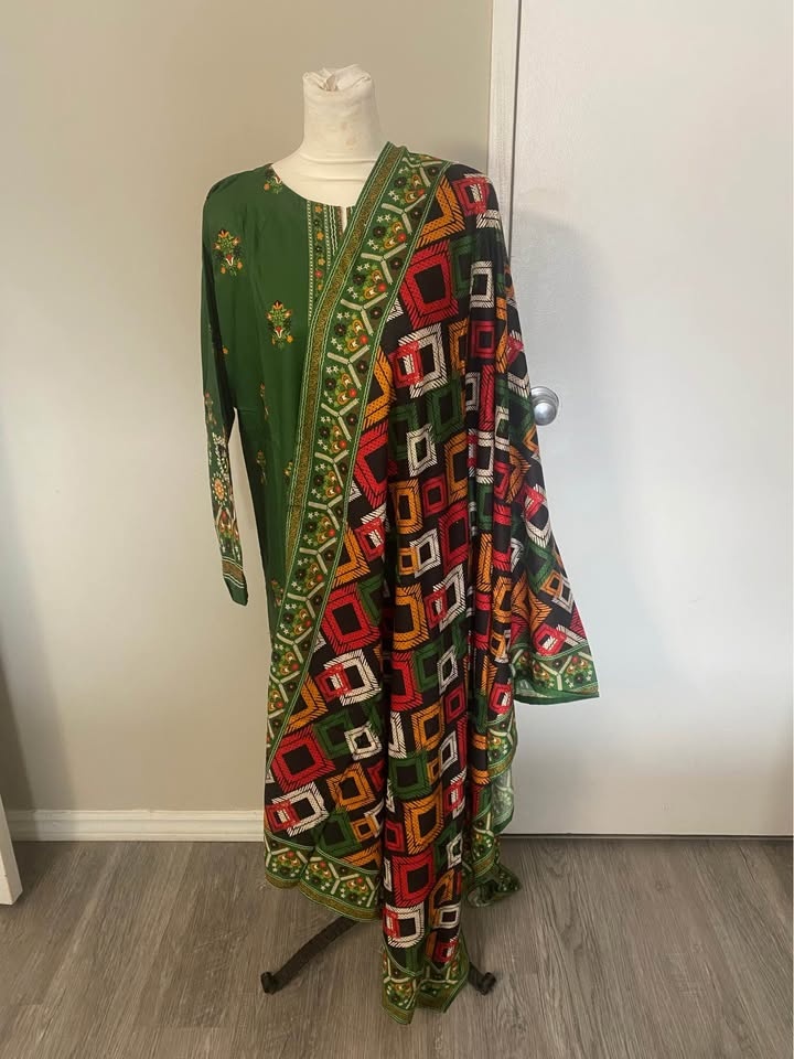 Brand new 3 Piece Pakistani suit - photo 3