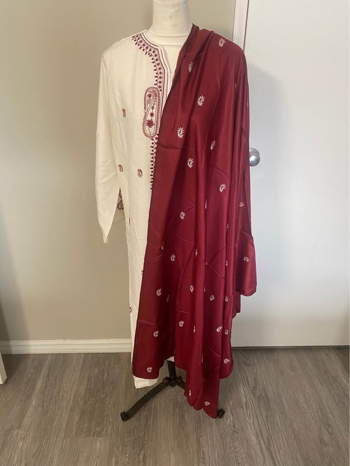 Brand new Cream Maroon Embroidered 3 Piece Suit - photo 3