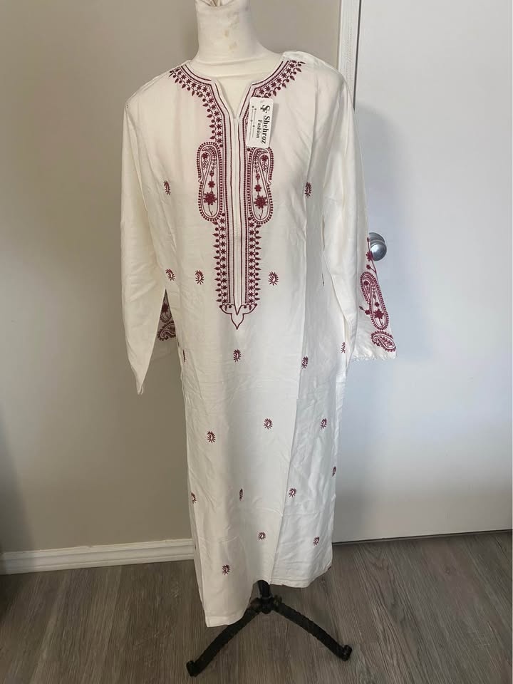 Brand new Cream Maroon Embroidered 3 Piece Suit - photo 4