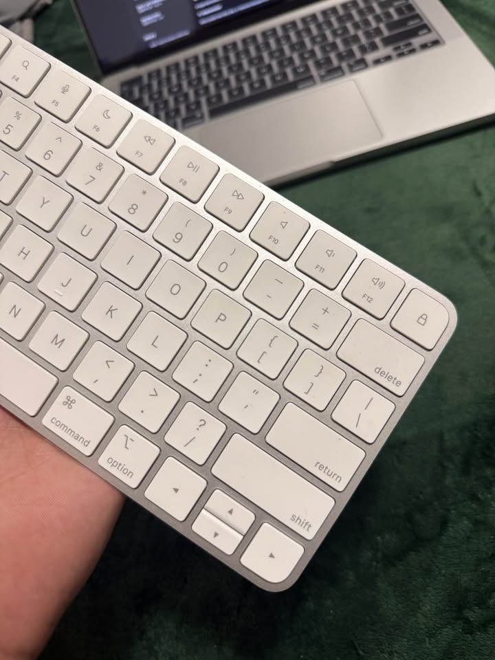 Apple Magic Keyboard New Condition - photo 2