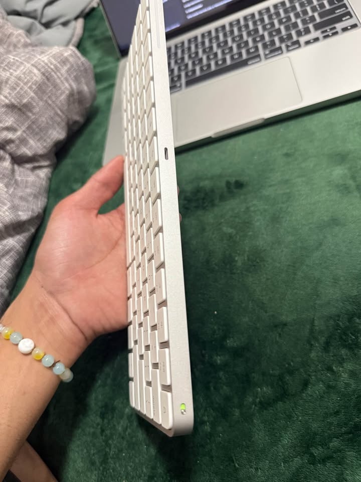 Apple Magic Keyboard New Condition - photo 3