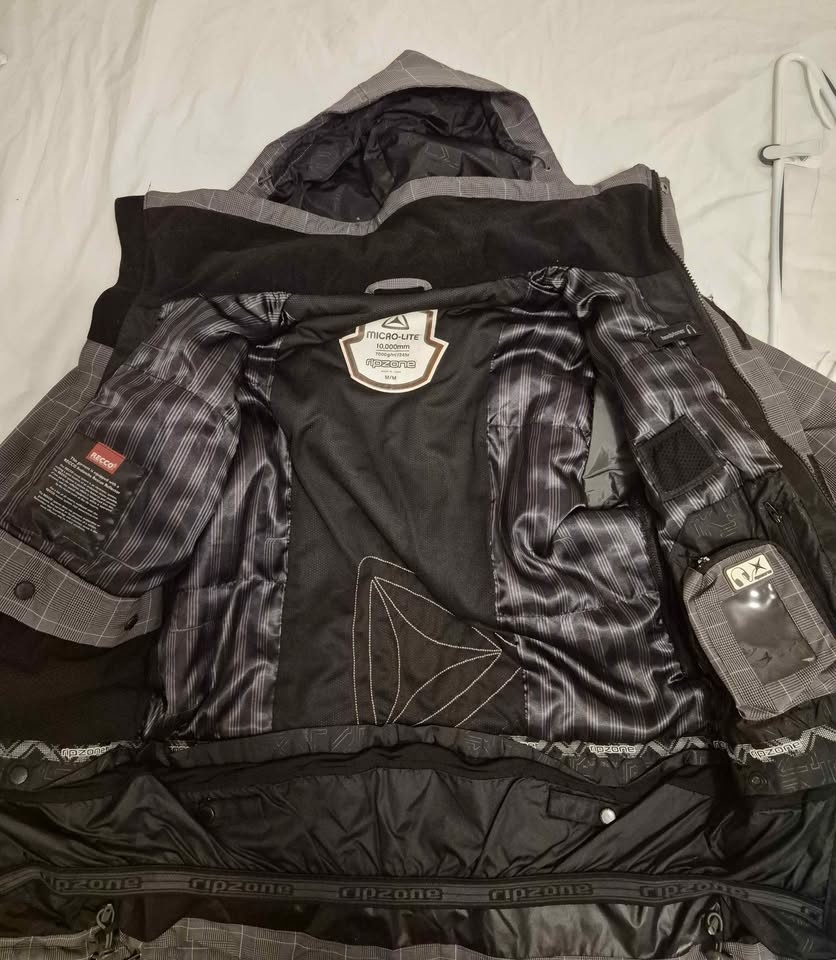 Ripzone Micro-Lite Snowboard Suit - Men's Medium - photo 3