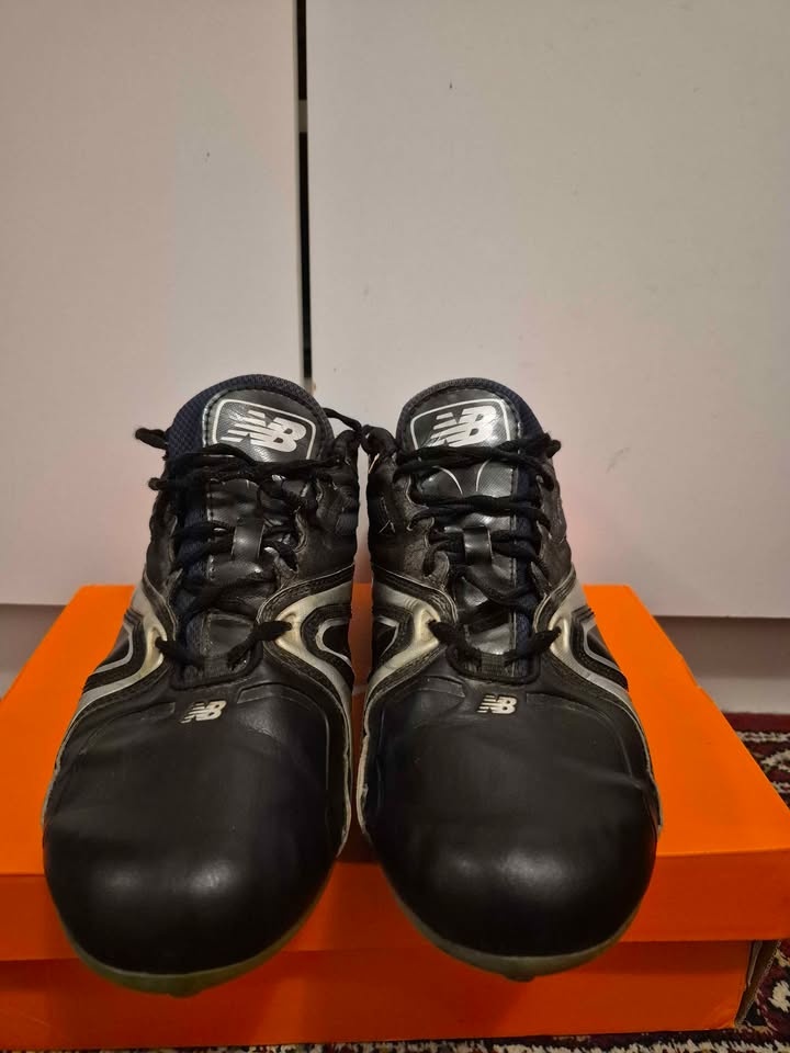 New Balance Cleats Men's Sz 11 - photo 2