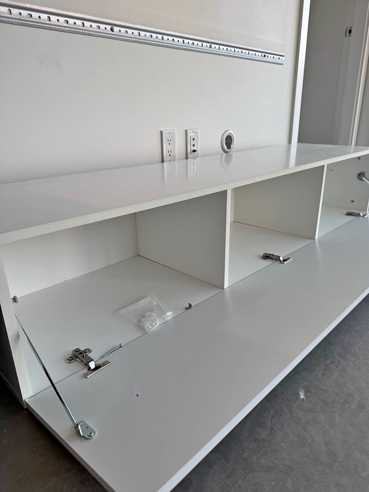 Wall Mounted TV Stand