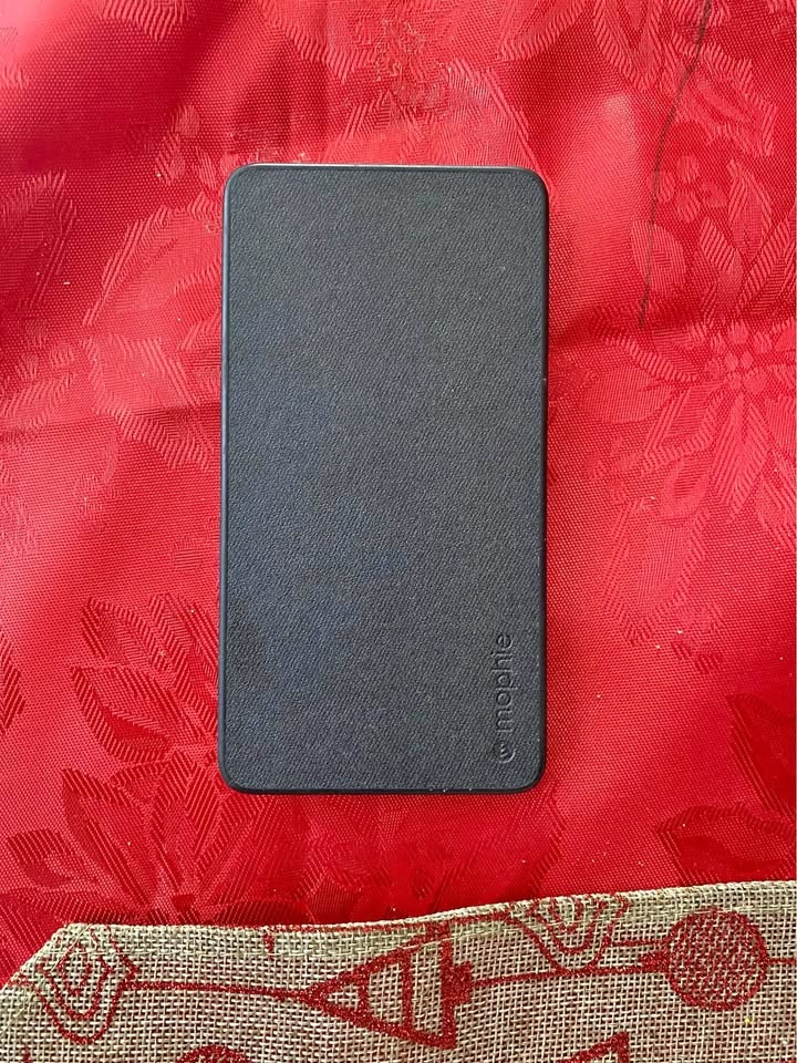 Mophie Power Bank - 6,000mAh