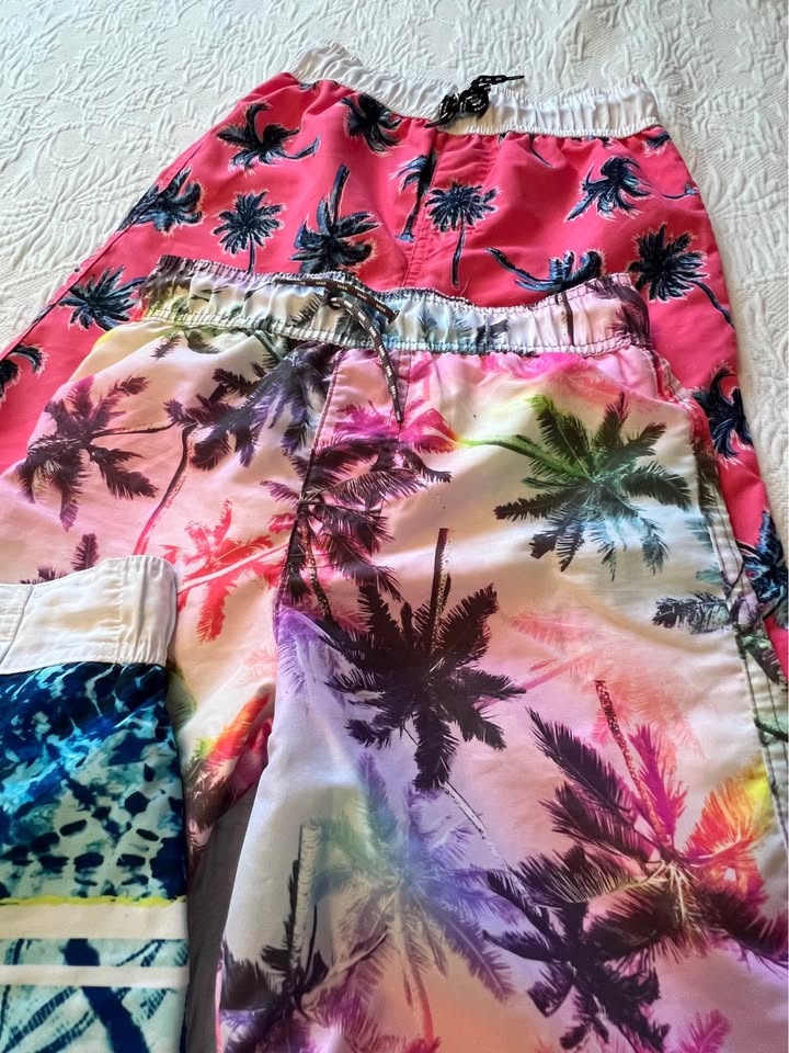 Boys Swim Shorts Sz 10-12 - photo 2