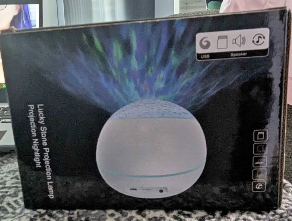 Projection Lamp / Bluetooth Speaker - Brand New