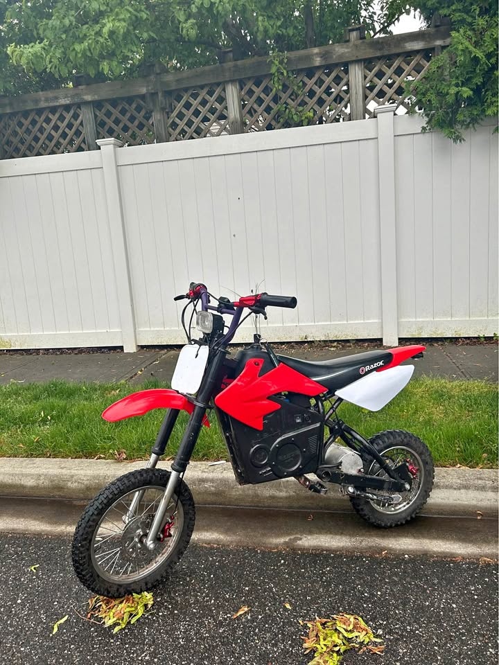 Modded Razor Dirtbike