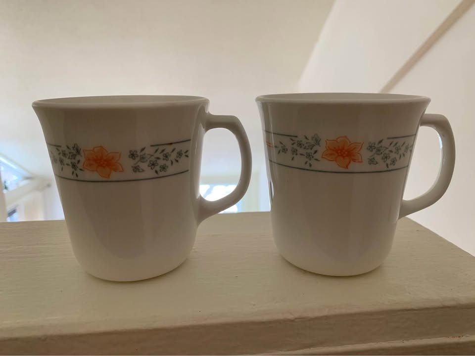 2 Floral Corning Mugs - photo 3