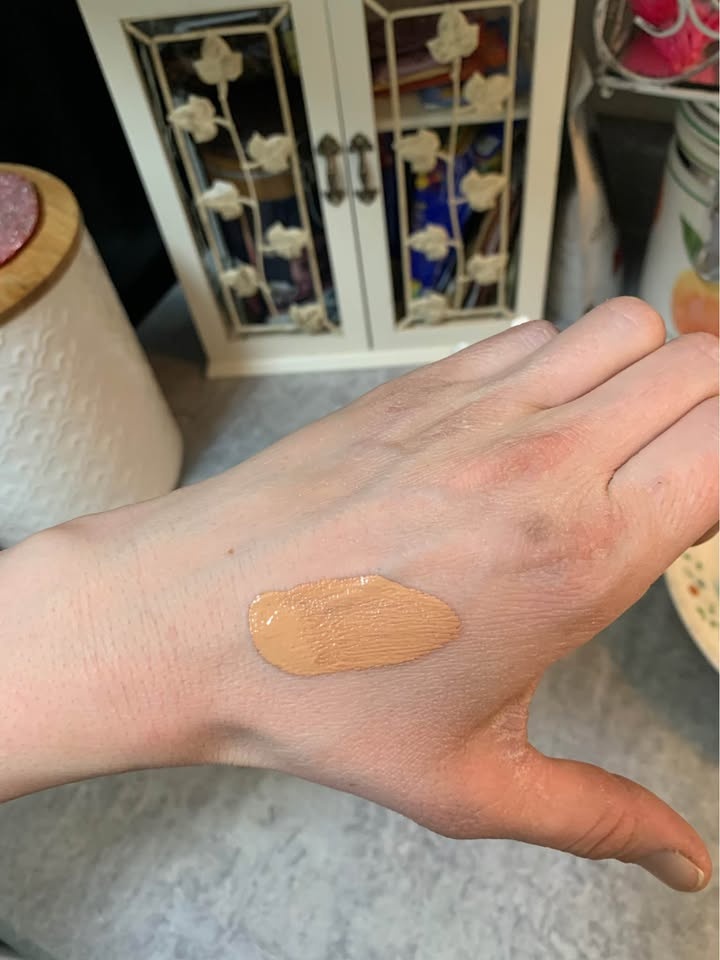 100% Pure Bamboo Blur Foundation Tinted Moisturizer - Golden Pea - photo 4