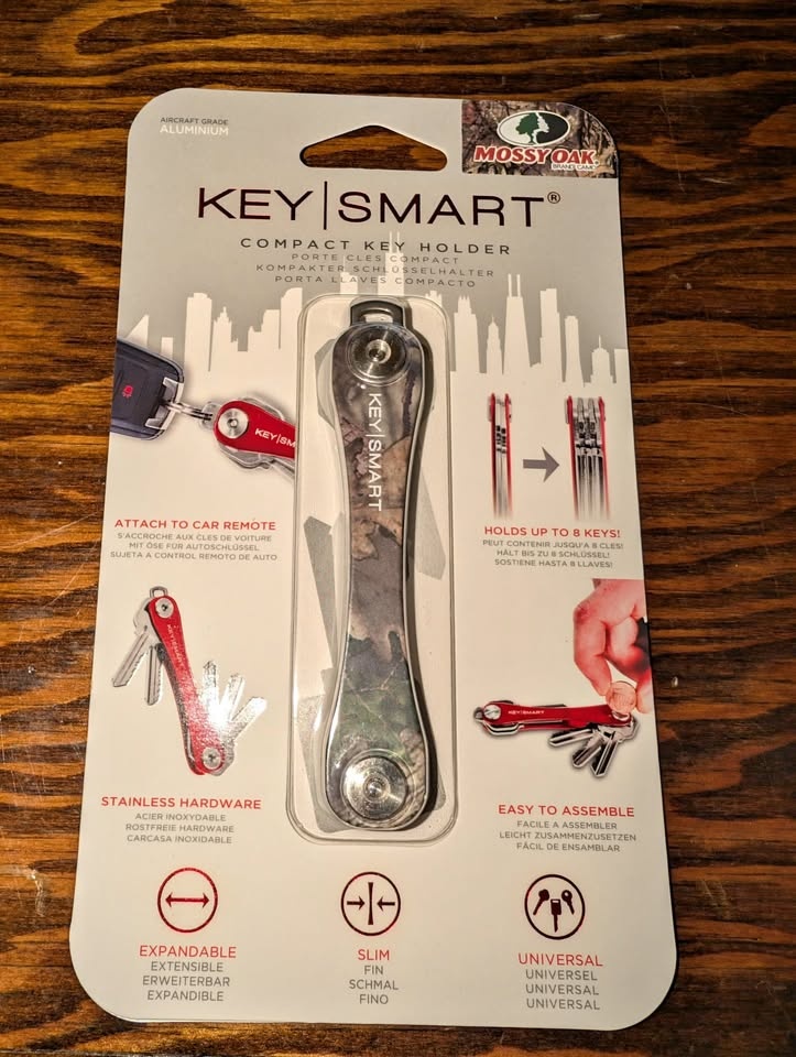 KeySmart Compact Key Holder - Mossy Oak Edition - New