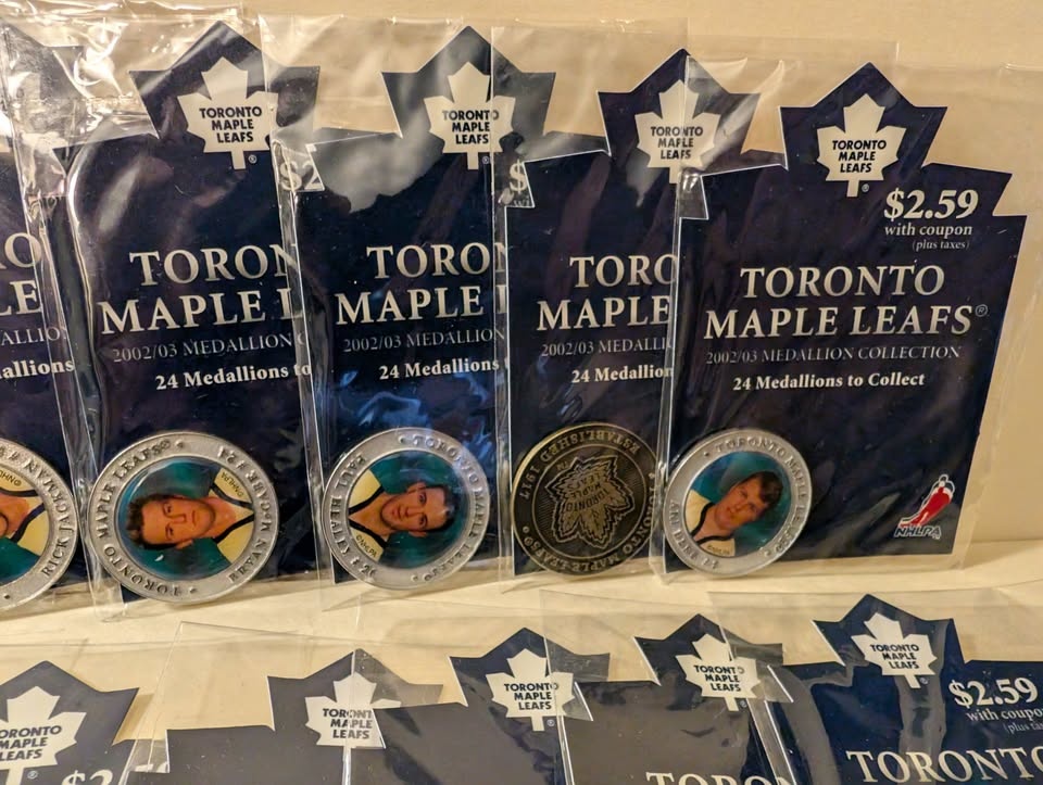 2002-03 Toronto Sun Maple Leafs Medallions - Full Set - photo 5