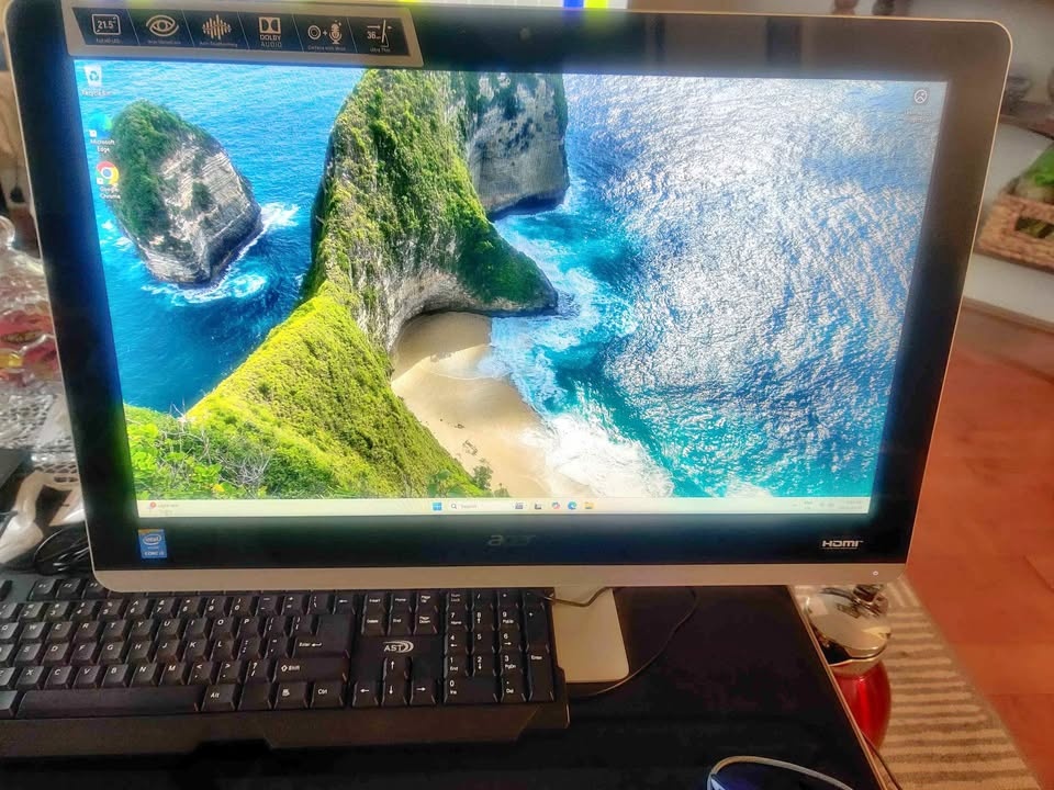 Acer All-in-One PC 21.5" i3 6GB RAM 1T Win 11