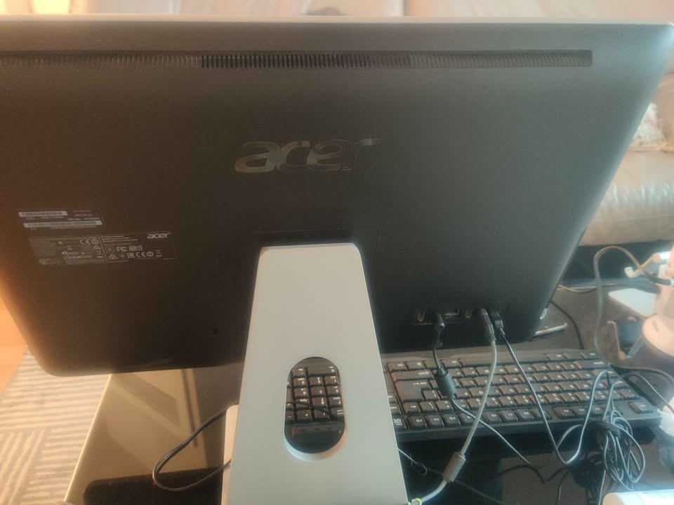 Acer All-in-One PC 21.5" i3 6GB RAM 1T Win 11 - photo 5