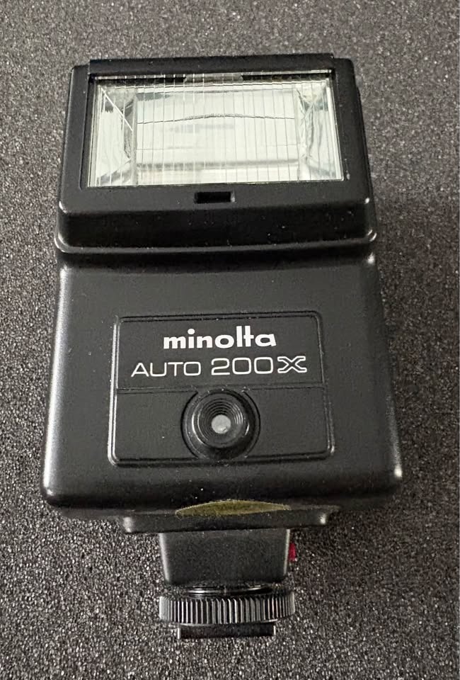 Minolta Auto 200X Flash Made in Japan - photo 3