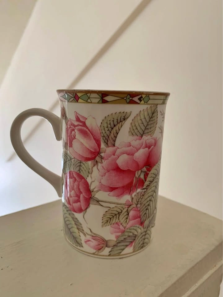 Floral cup