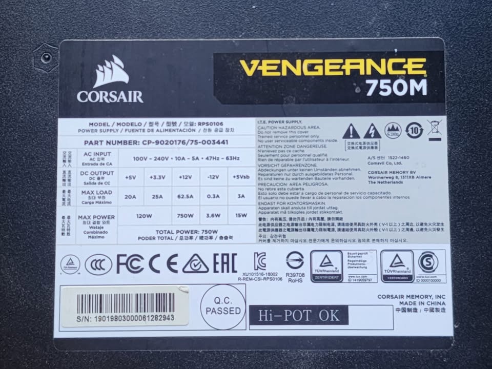 Corsair Vengeance 750M Modular ATX PC Power Supply - photo 2