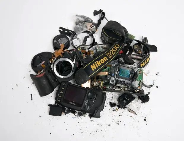 I BUY BROKEN CAMERAS, LENSES, ELECTRONICS