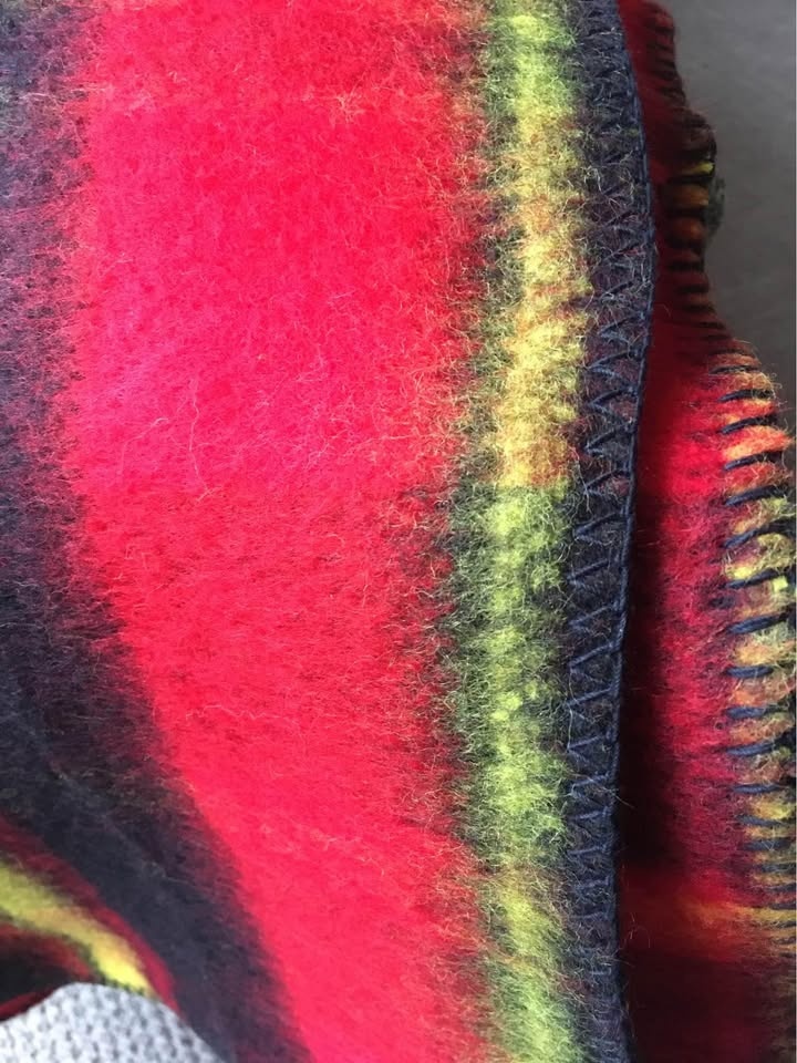 Brand New w/Tag Soft/Warm Acrylic Throw Blanket 73"X44" - photo 3
