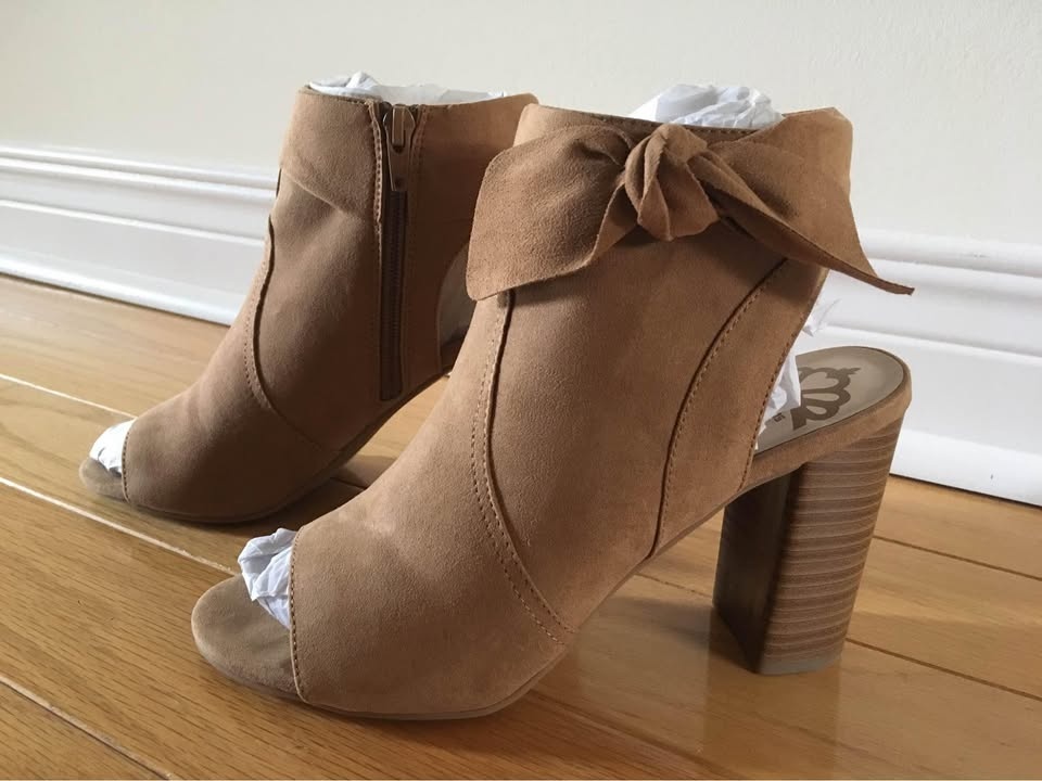 Fergalicious Suede Latte Booties/Sandals Size 8 - photo 4