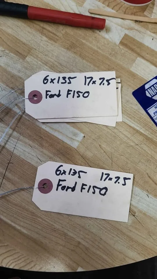 17inch Steel Rims Came off of Ford F150 - photo 4
