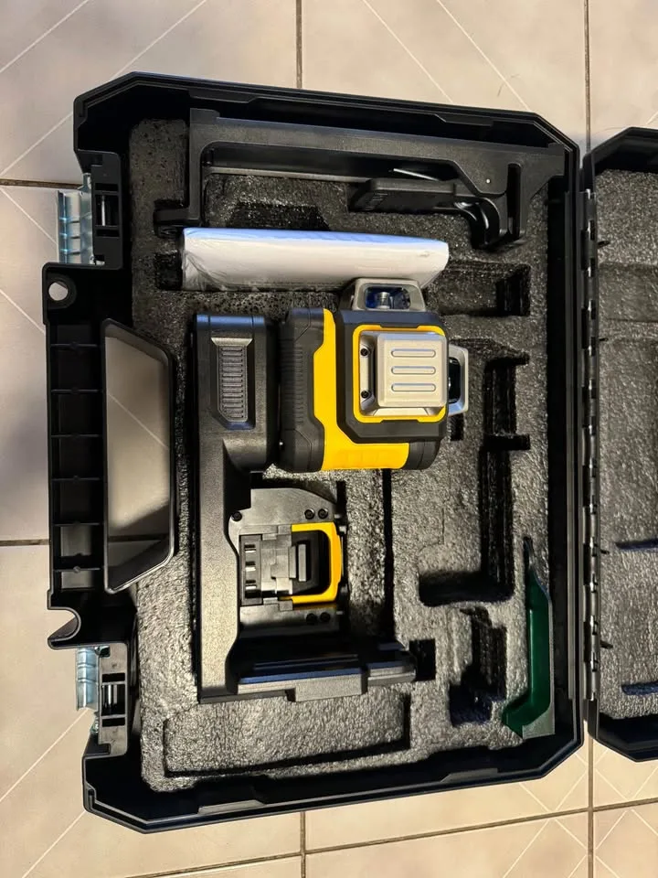 DEWALT 20V MAX Laser 3 Beam Green (DCLE34030G) image indicator(3)