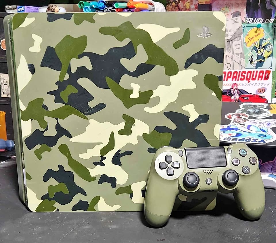 PS4 Call of Duty Edition Slim