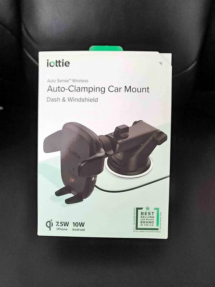 BNIB Iottie Auto Sense Wireless Phone Mount