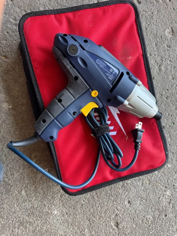 Mastercraft 3.5A ¼-in. Compact Impact Driver image indicator(5)