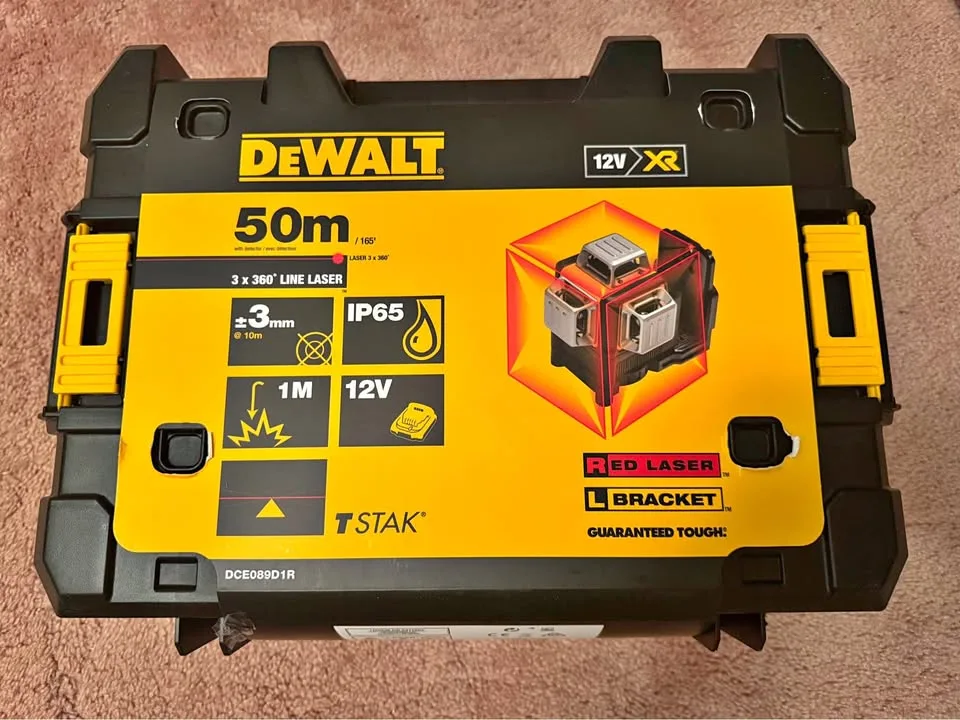 DEWALT DCE089D1R Laser (NEW) thumbnail