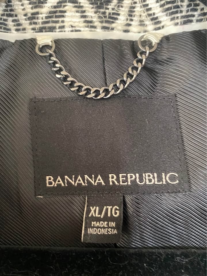 Banana Republic XL Women's Winter Coat - photo 2
