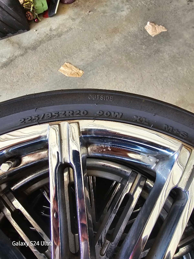 Chrome Cozmo Wheels & Zenna 245/35ZR20 UHP Tires - photo 4