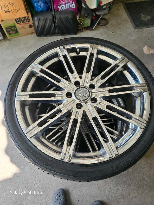 Chrome Cozmo Wheels & Zenna 245/35ZR20 UHP Tires - photo 5