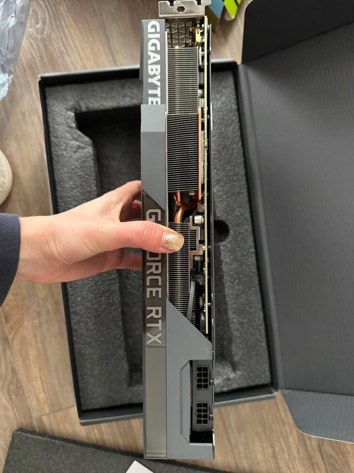 Gigabyte GeForce RTX 3080 10G Eagle OC - photo 4