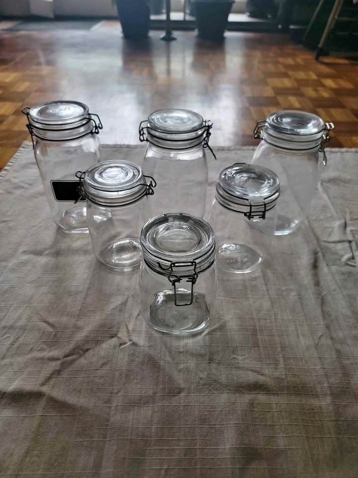 Kitchen jars storage containers
