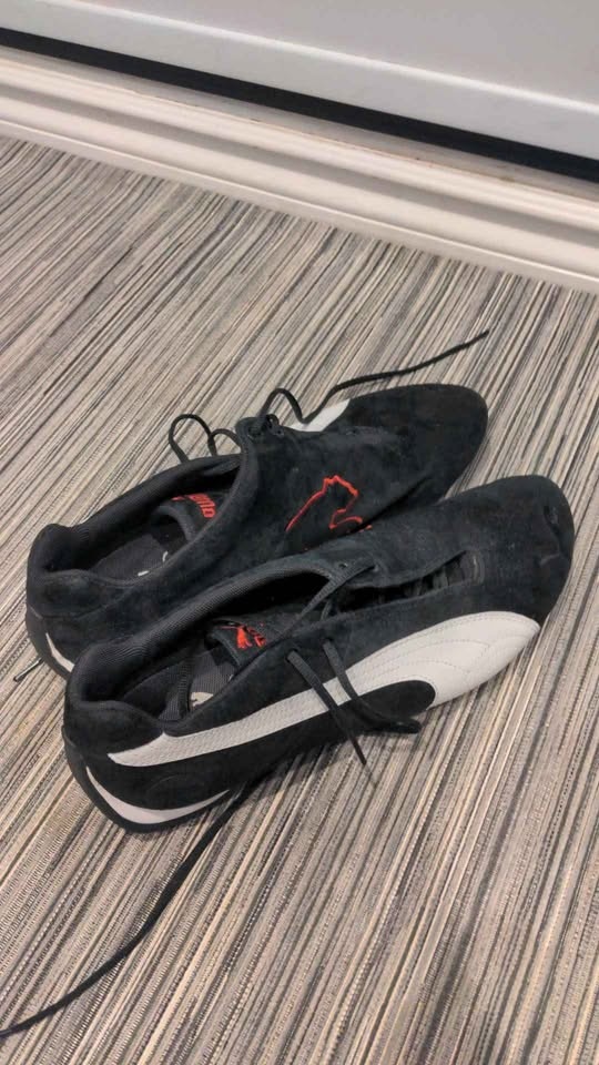 Classic Puma Shoes Size 10 - photo 2