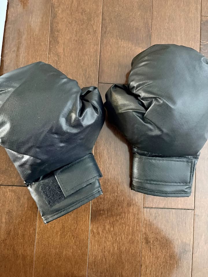 2 Kids punching gloves - photo 2