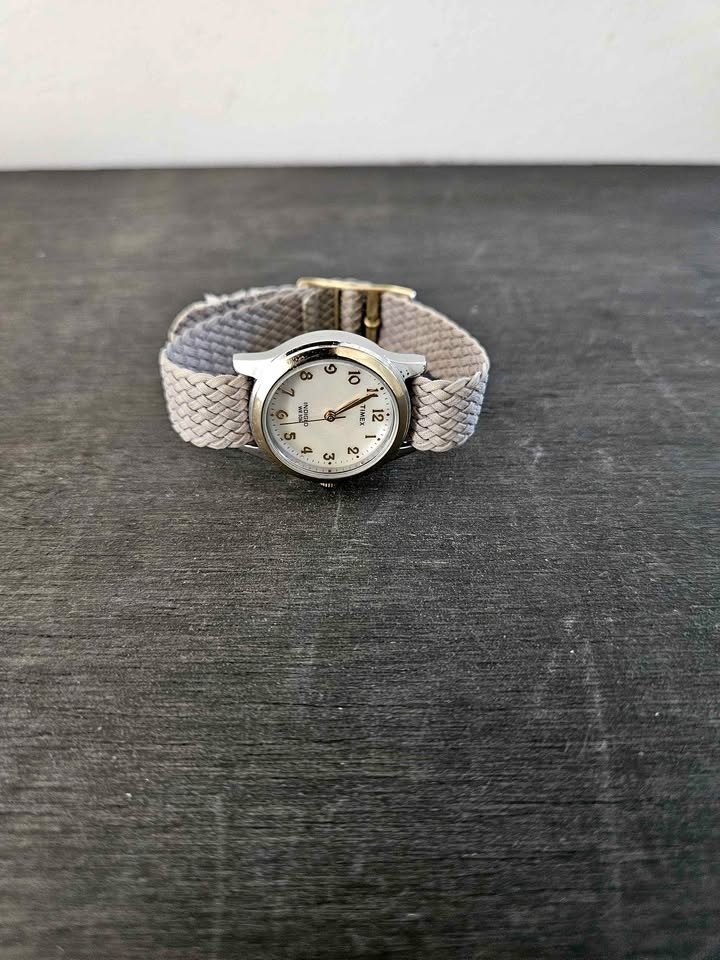 Women’s Timex Dress Watch — Clean + Running
