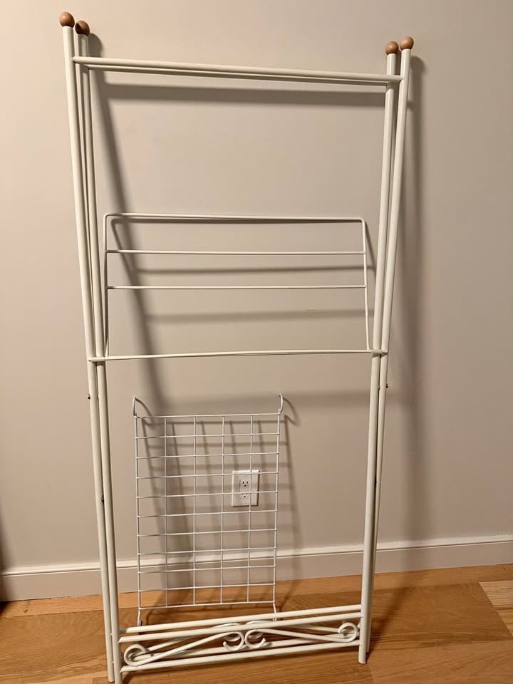 Freestanding Laundry Drying Rack in White