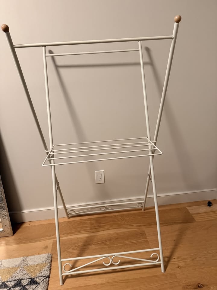 Freestanding Laundry Drying Rack in White - photo 3