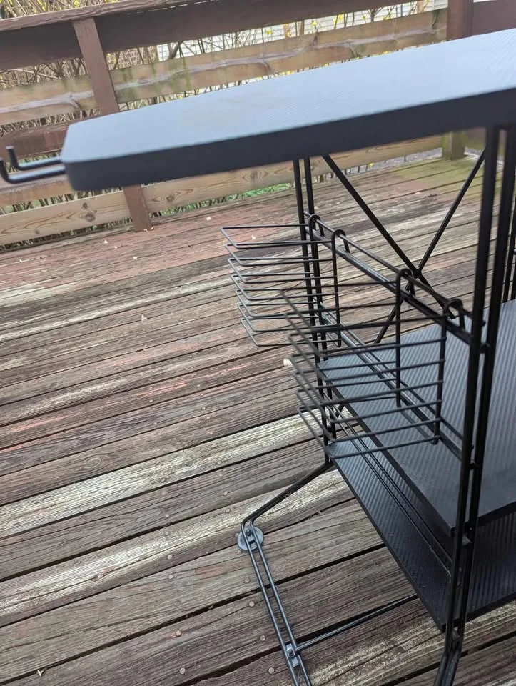 Console Gaming Stand image indicator(4)