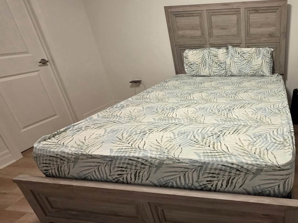 Lara Panel Bed with Headboard & Frame - Queen, Antique Grey - photo 2