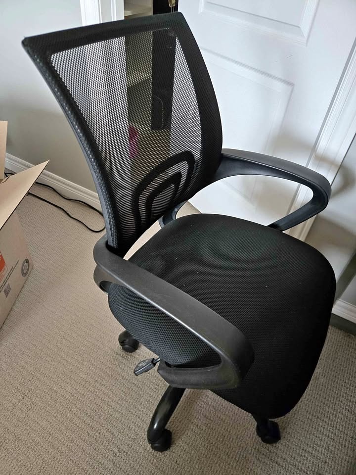 Office Desk Chair in Great Condition