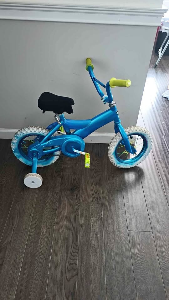 12-inch Kids Bike for 2-4 Year Olds