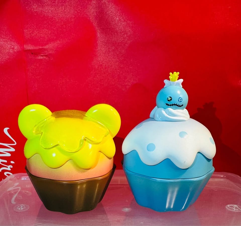 Disney Tsum Tsum Cupcake Figurines - Pooh & Stitch