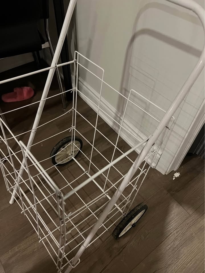White cart folds flat for easy storage - photo 3